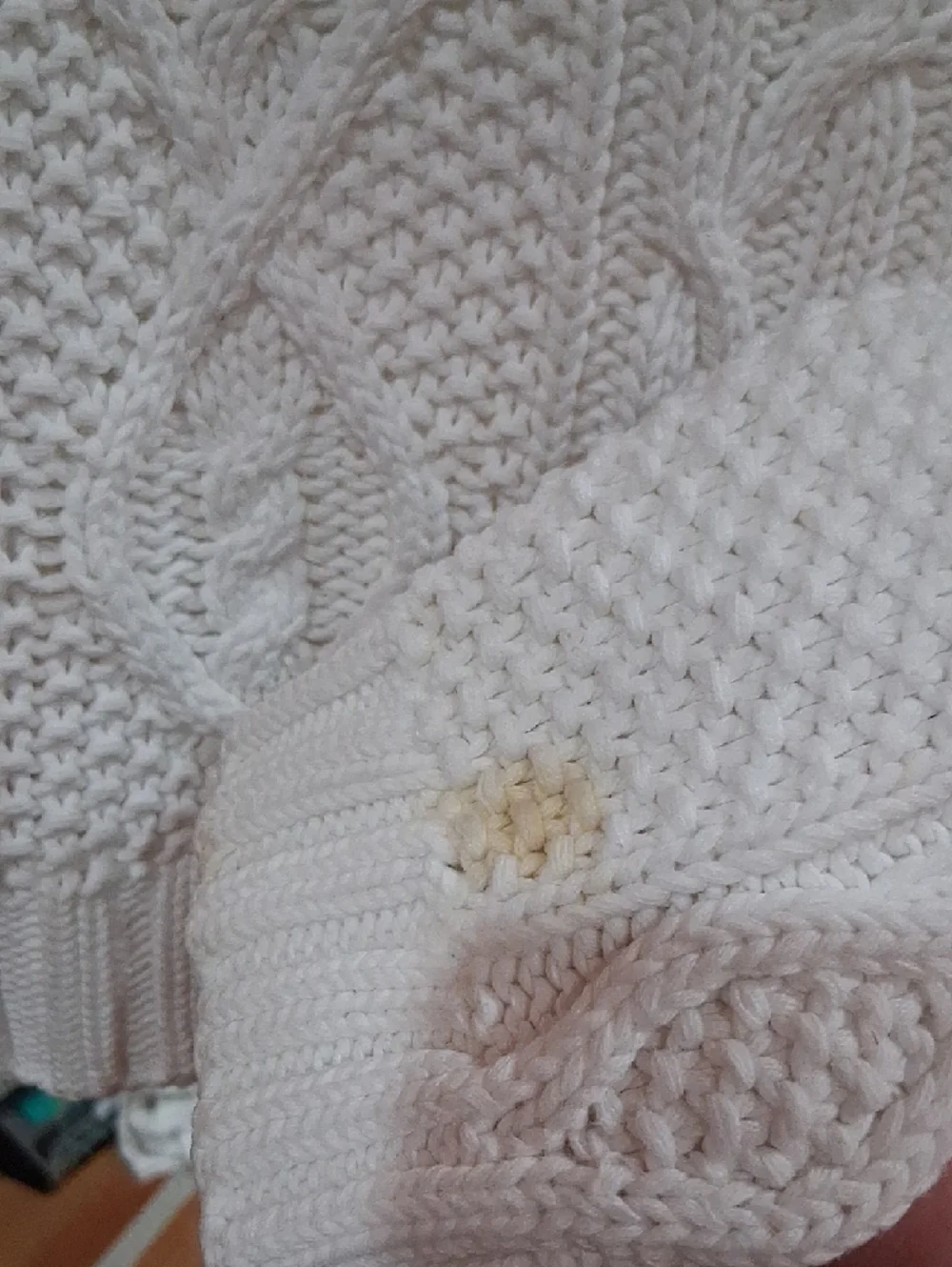 Lauren Ralph Lauren Cream Cable-Knit Cardigan with Metal Toggle Fastenings - Picture 4 of 5